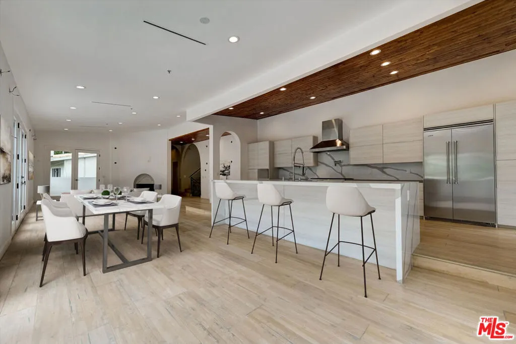 1754 Franklin Canyon Drive, Beverly Hills, California 90210 home-pic-28