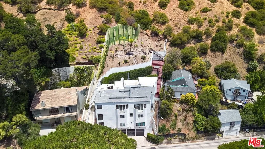 1754 Franklin Canyon Drive, Beverly Hills, California 90210 home-pic-69
