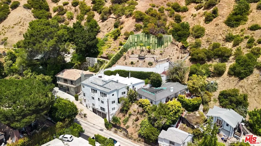 1754 Franklin Canyon Drive, Beverly Hills, California 90210 home-pic-71