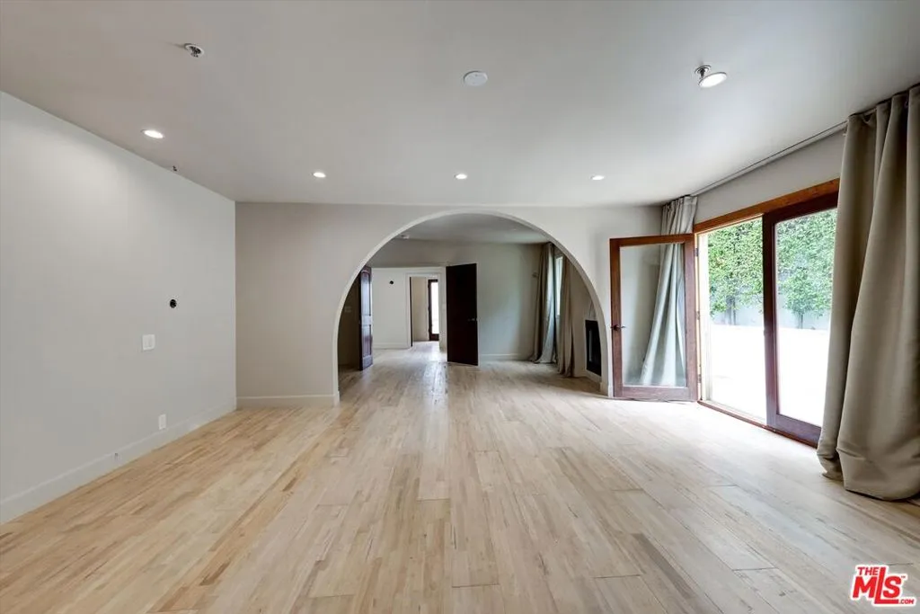 1754 Franklin Canyon Drive, Beverly Hills, California 90210 home-pic-41