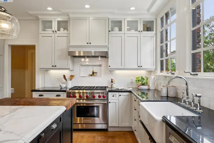 1232 Bay Street, Alameda, California 94501