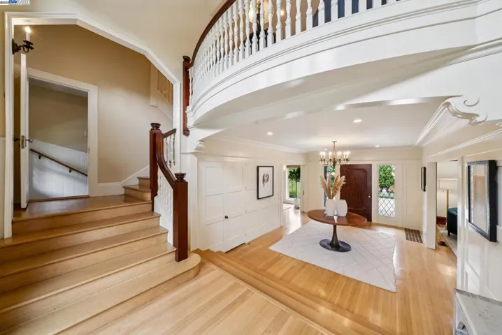 1232 Bay Street, Alameda, California 94501