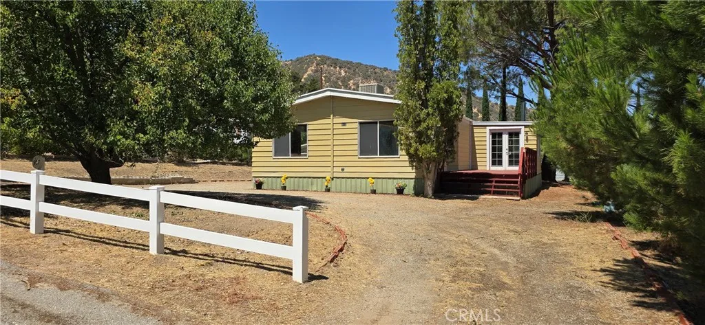 907 Yosemite Drive, Lebec, California 93243
