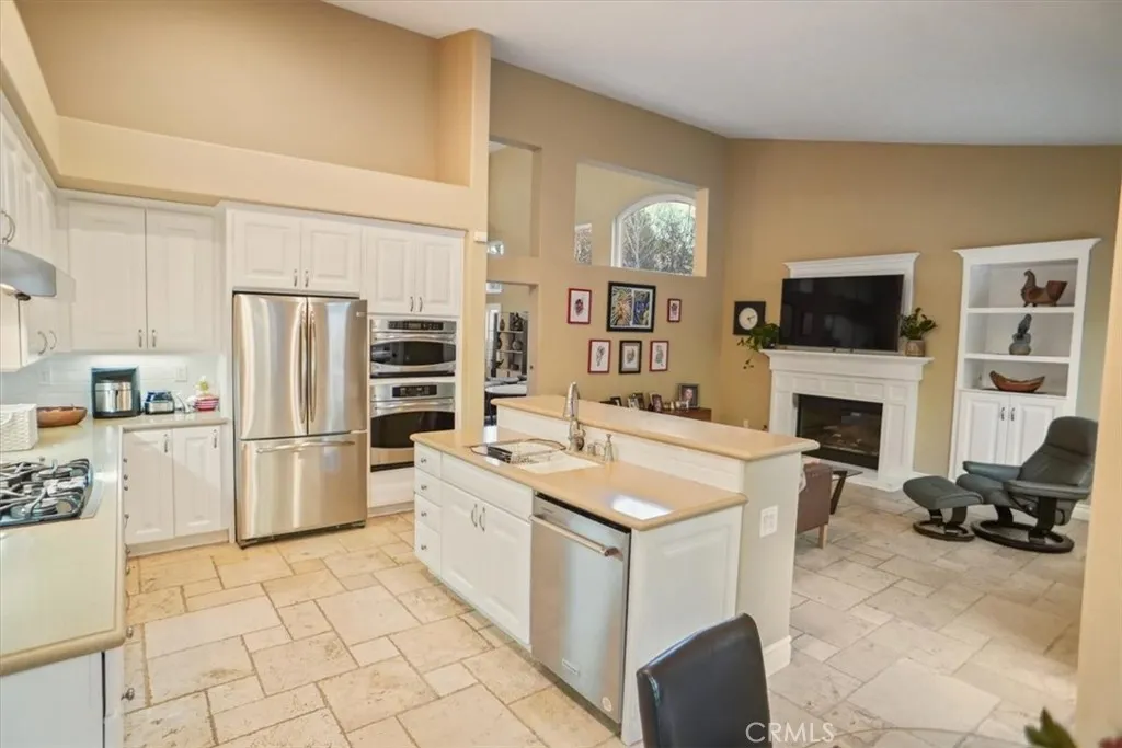 27358 Brighton Lane, Valencia, California 91354 home-pic-7