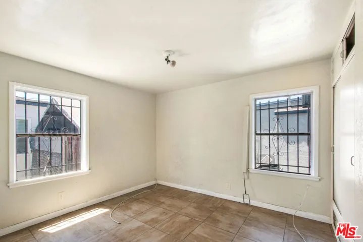 521 S Bullis Road, Compton, California 90221