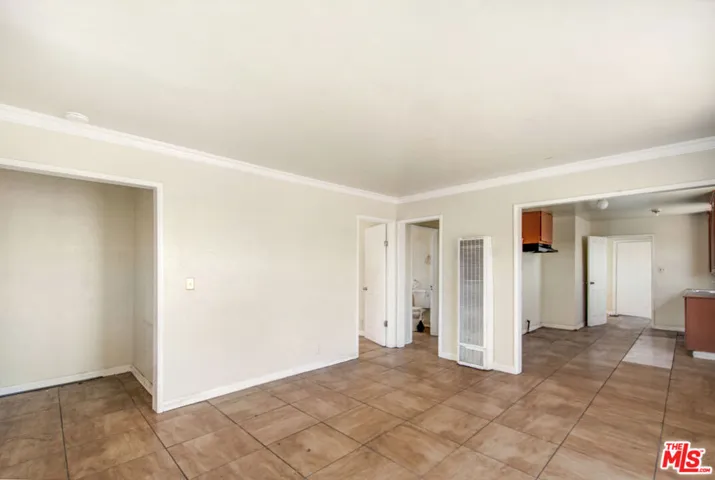 521 S Bullis Road, Compton, California 90221