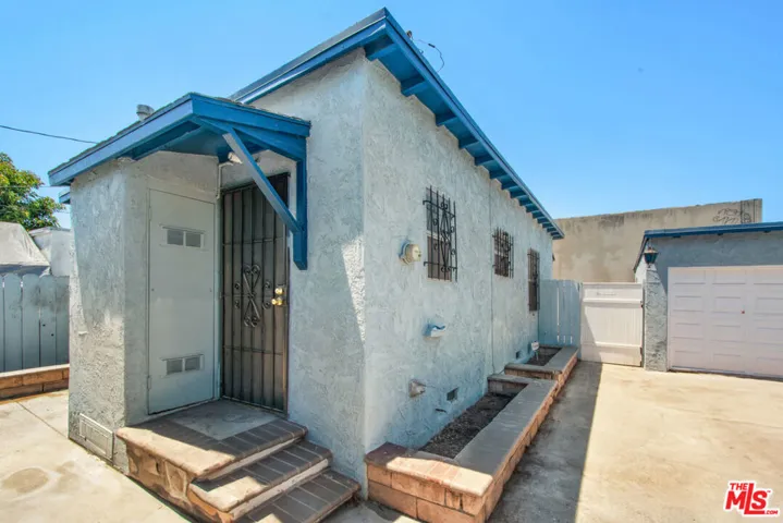521 S Bullis Road, Compton, California 90221