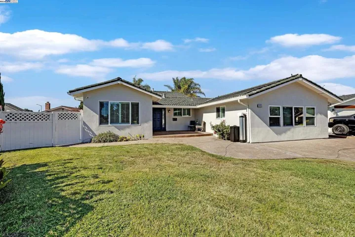 4955 Swindon Pl, Newark, California 94560