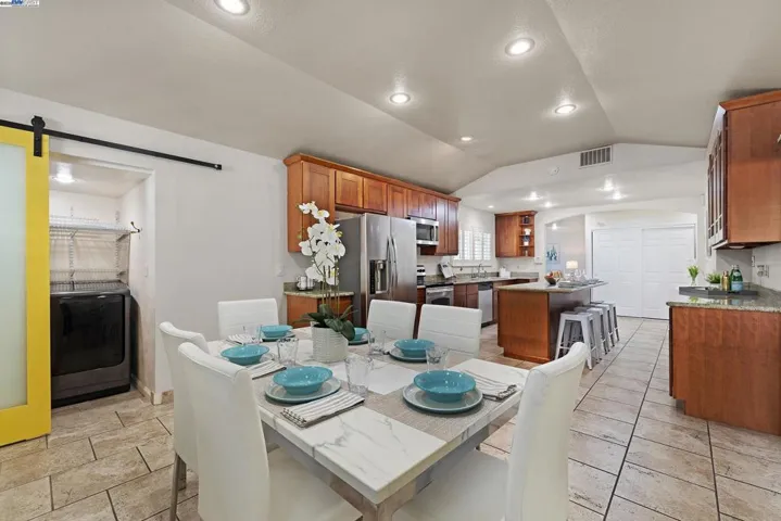 4955 Swindon Pl, Newark, California 94560