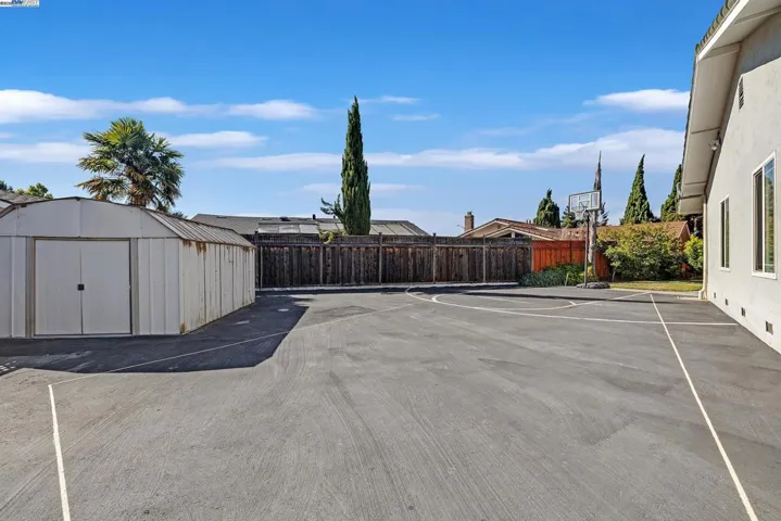 4955 Swindon Pl, Newark, California 94560