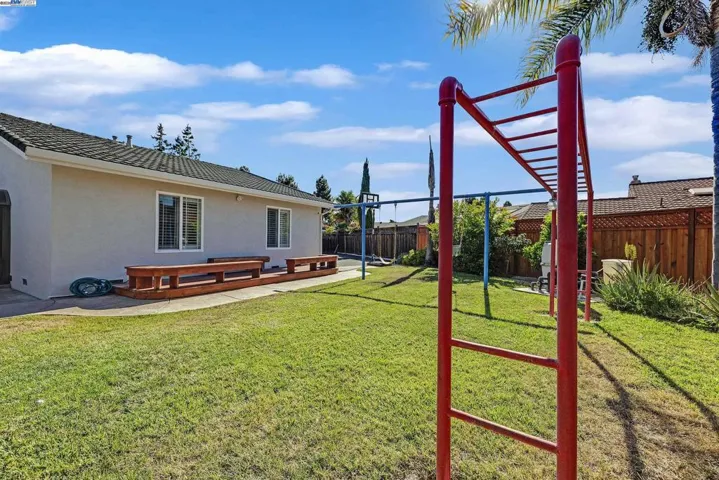4955 Swindon Pl, Newark, California 94560