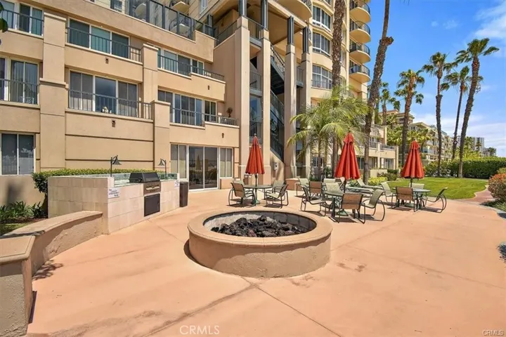 Beach Level fire pit area