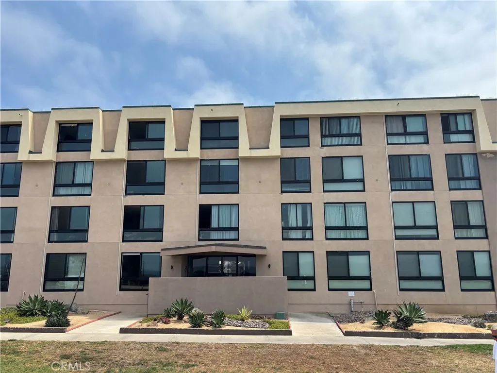 4667 Ocean Boulevard 106, San Diego, California 92109 home-pic-11