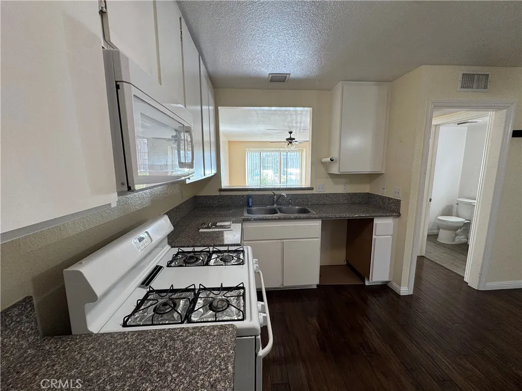 917 S Sutter Creek Road 46, Anaheim, California 92804 home-pic-2