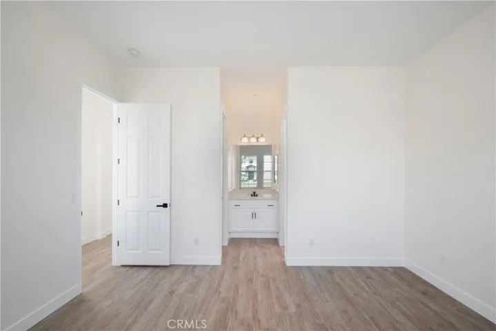 Main House - Bedroom 4 with En Suite Bathroom