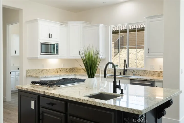 Main House - Kitchen