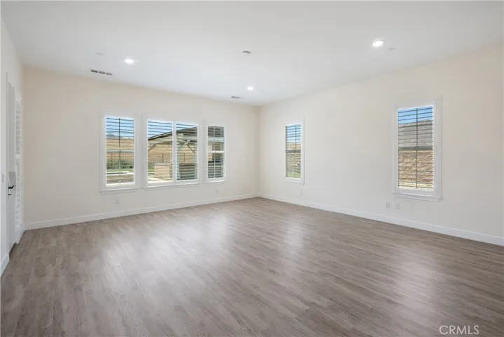Main House - Primary Bedroom