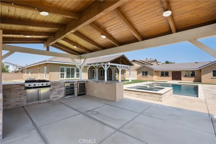 Covered Outdoor Kitchen and BBQ