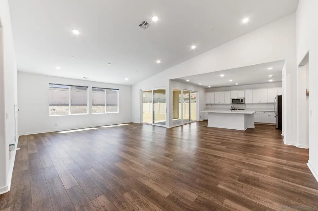 31129 Quarter Horse Way, Menifee, California 92584 home-pic-7