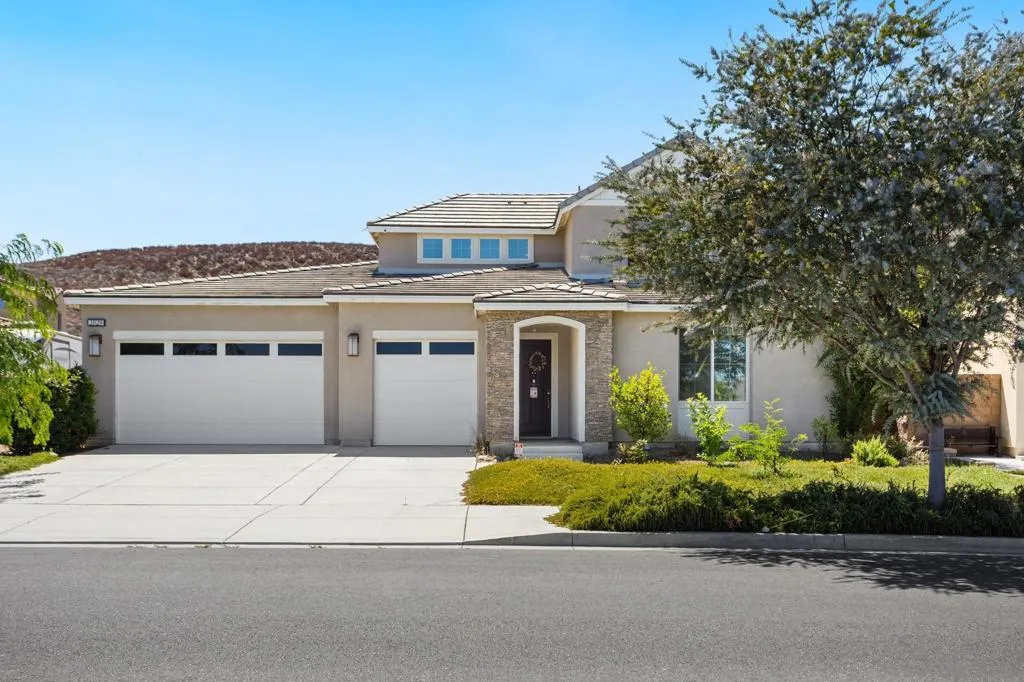 31129 Quarter Horse Way, Menifee, California 92584 home-pic-1