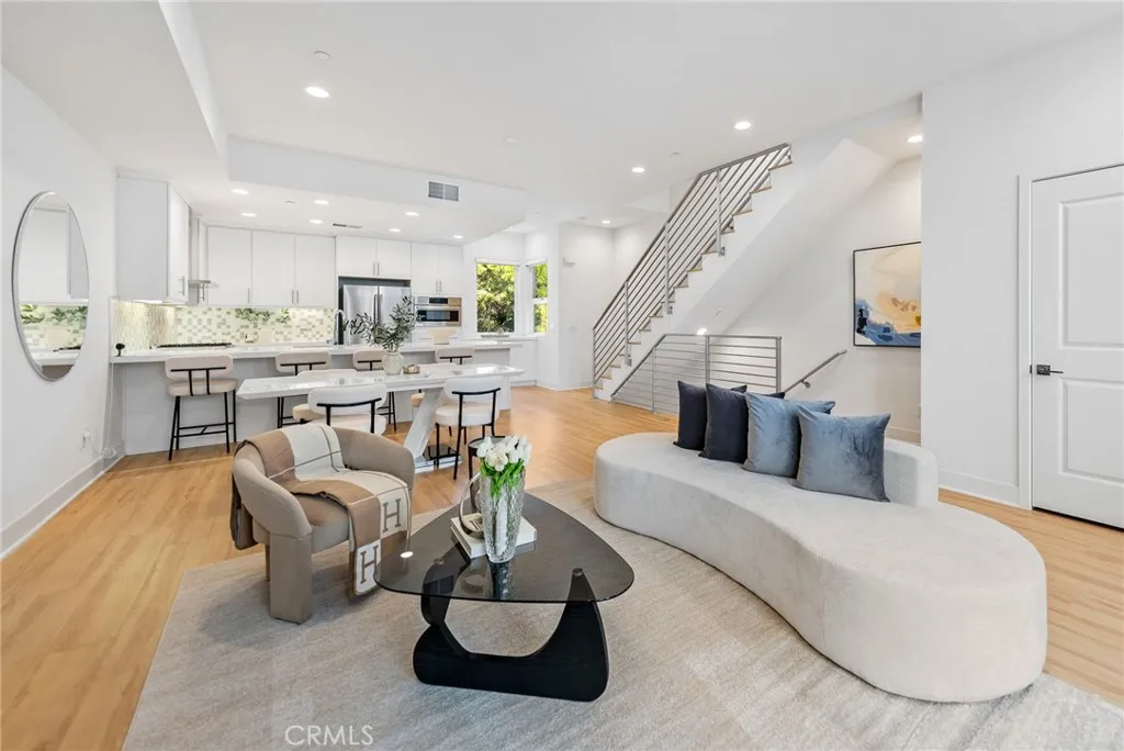 3306 Aria Lane, Los Angeles, California 90034, 3 Bedrooms Bedrooms, ,4 BathroomsBathrooms,Residential,For Sale,Aria,WS25182070