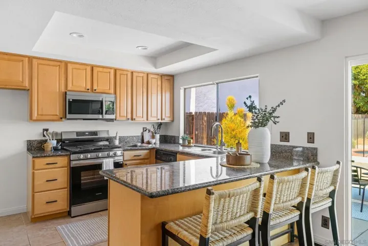 206 Avenida Las Brisas, Oceanside, California 92057