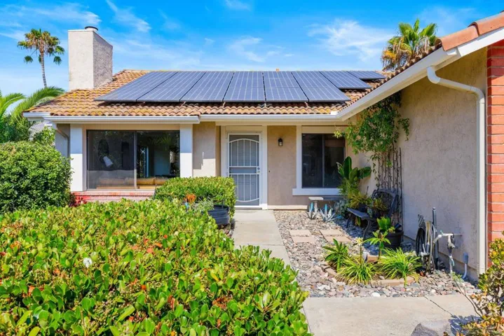 206 Avenida Las Brisas, Oceanside, California 92057