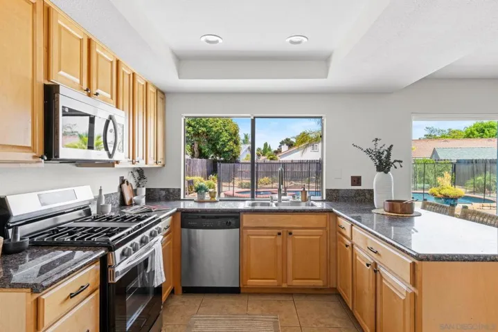 206 Avenida Las Brisas, Oceanside, California 92057
