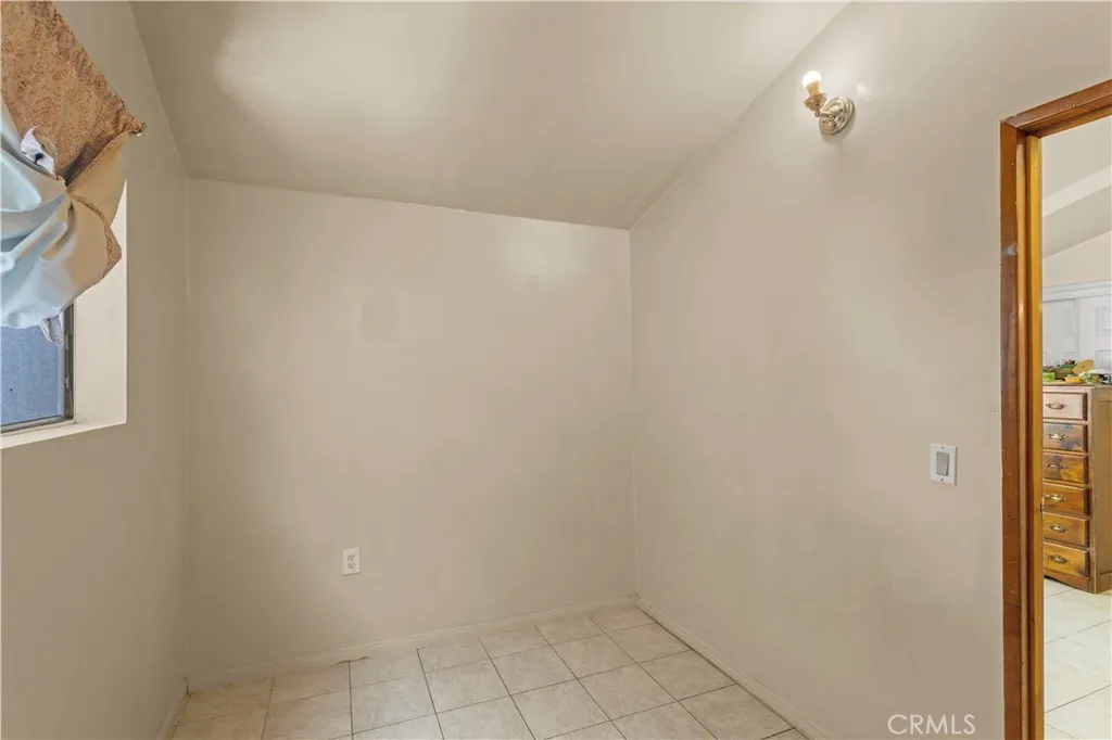 544 Keenan Avenue, Los Angeles, California 90022 home-pic-6