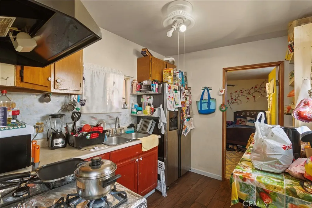 544 Keenan Avenue, Los Angeles, California 90022 home-pic-13