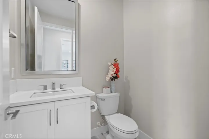 68 Chasma, Irvine, California 92618