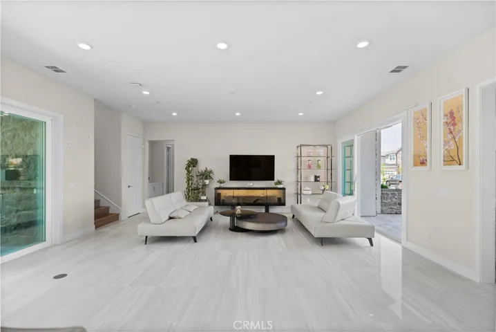 68 Chasma, Irvine, California 92618