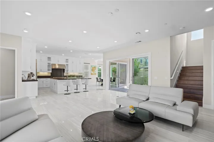 68 Chasma, Irvine, California 92618