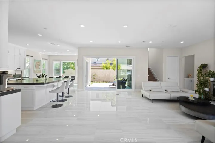68 Chasma, Irvine, California 92618