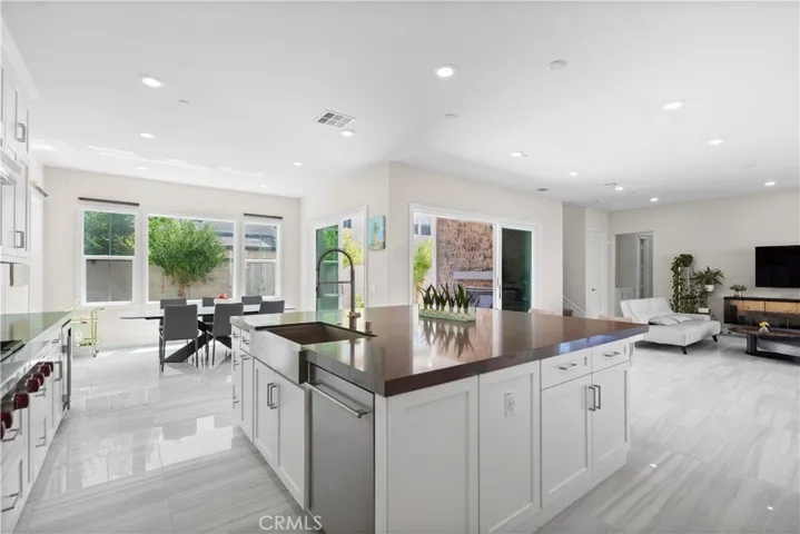 68 Chasma, Irvine, California 92618