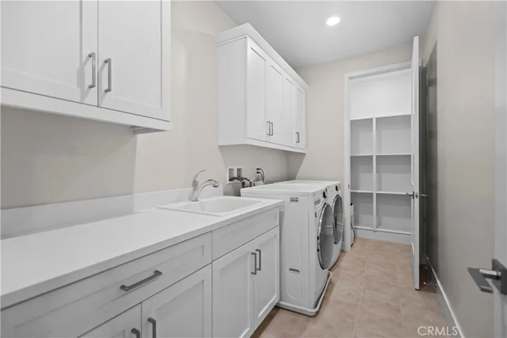 68 Chasma, Irvine, California 92618