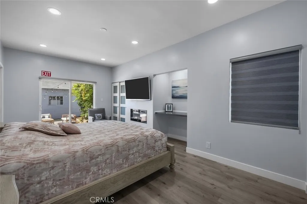 1727 N Kenmore Avenue, Los Angeles, California 90027 home-pic-9