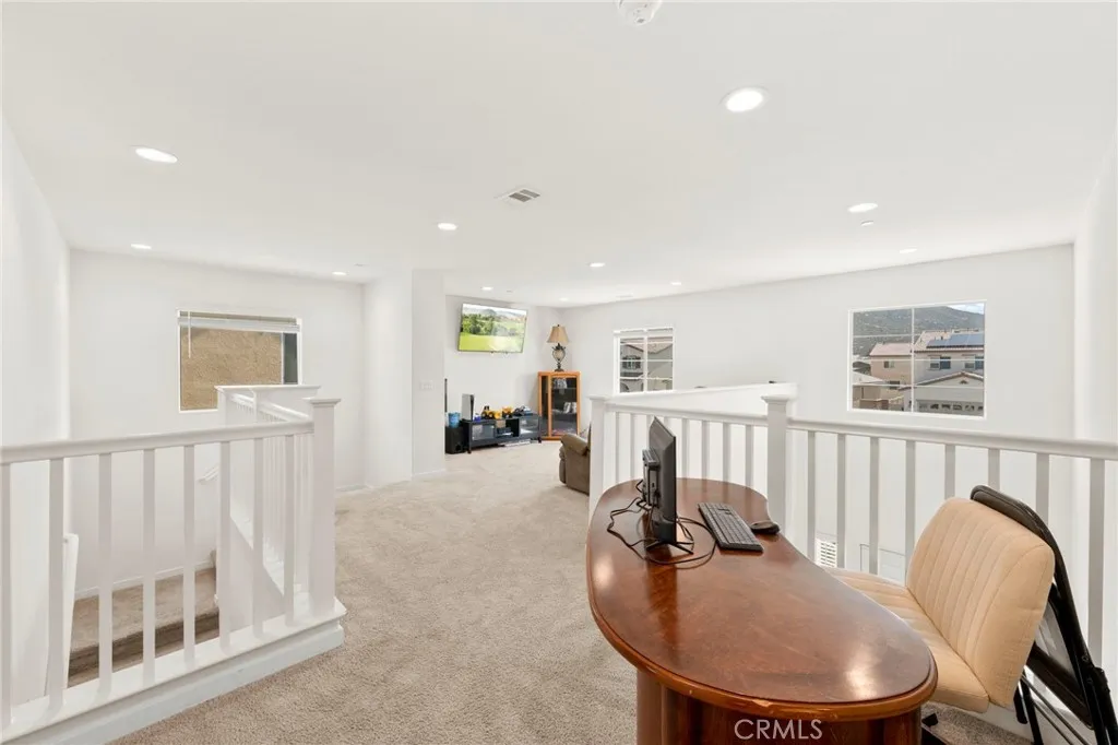 29550 Woodcreek Trail, Winchester, California 92596 home-pic-5