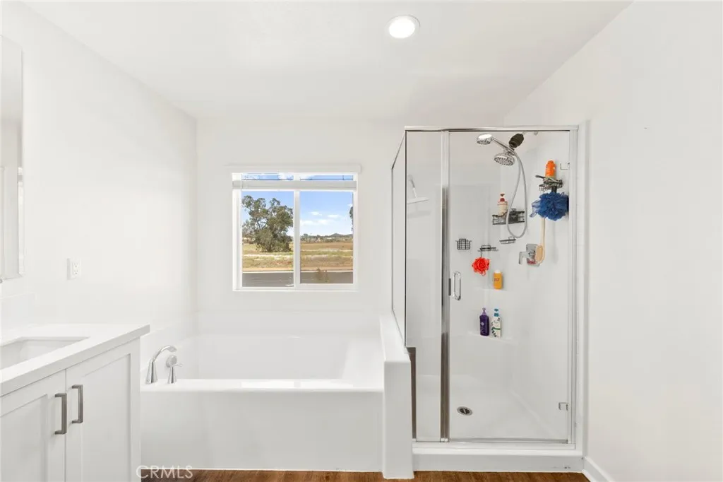 29550 Woodcreek Trail, Winchester, California 92596 home-pic-31