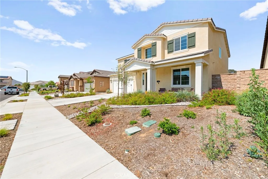 29550 Woodcreek Trail, Winchester, California 92596 home-pic-7