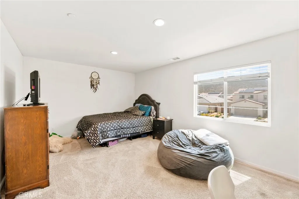 29550 Woodcreek Trail, Winchester, California 92596 home-pic-33