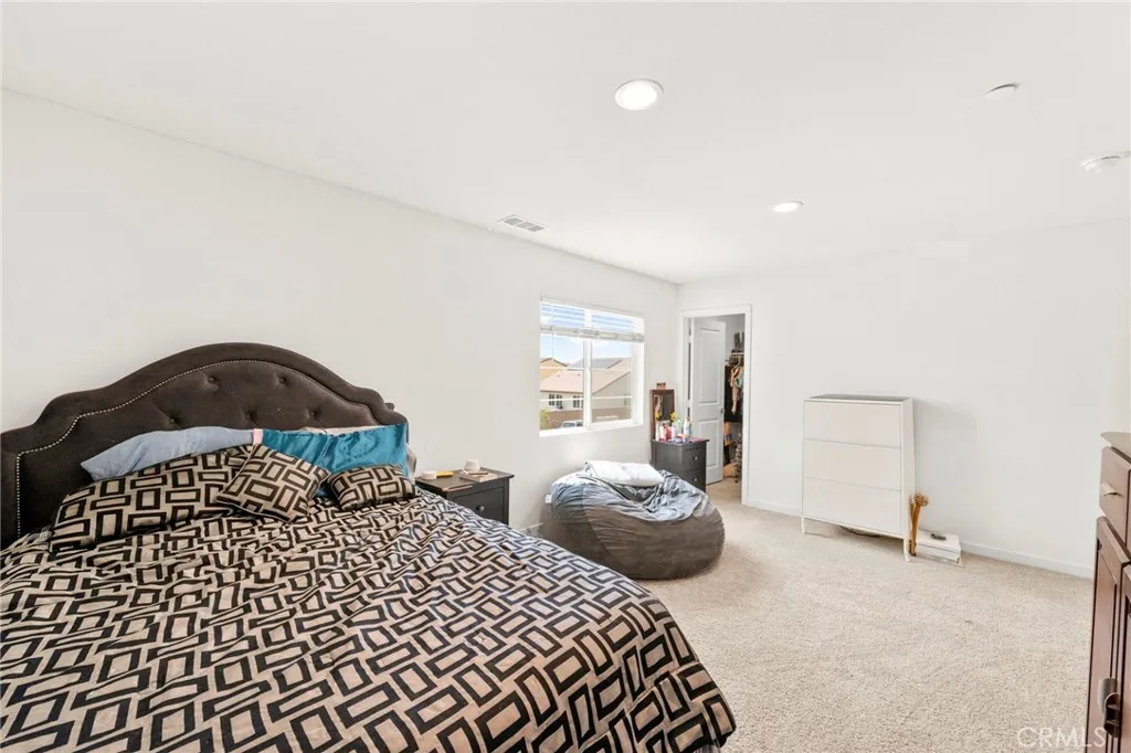 29550 Woodcreek Trail, Winchester, California 92596 home-pic-34