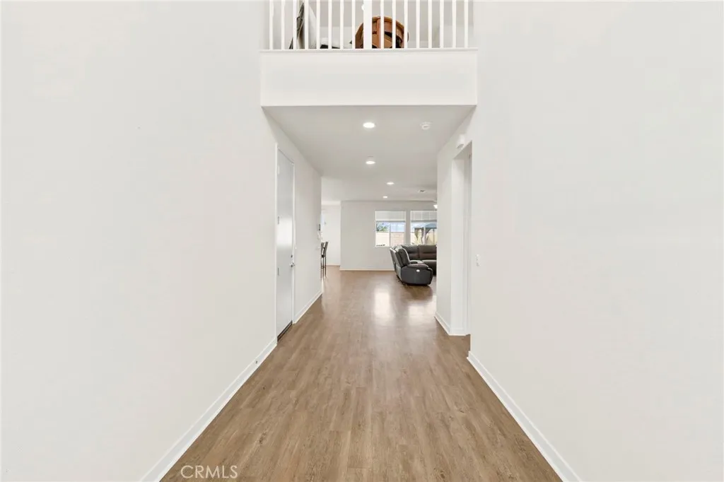 29550 Woodcreek Trail, Winchester, California 92596 home-pic-10