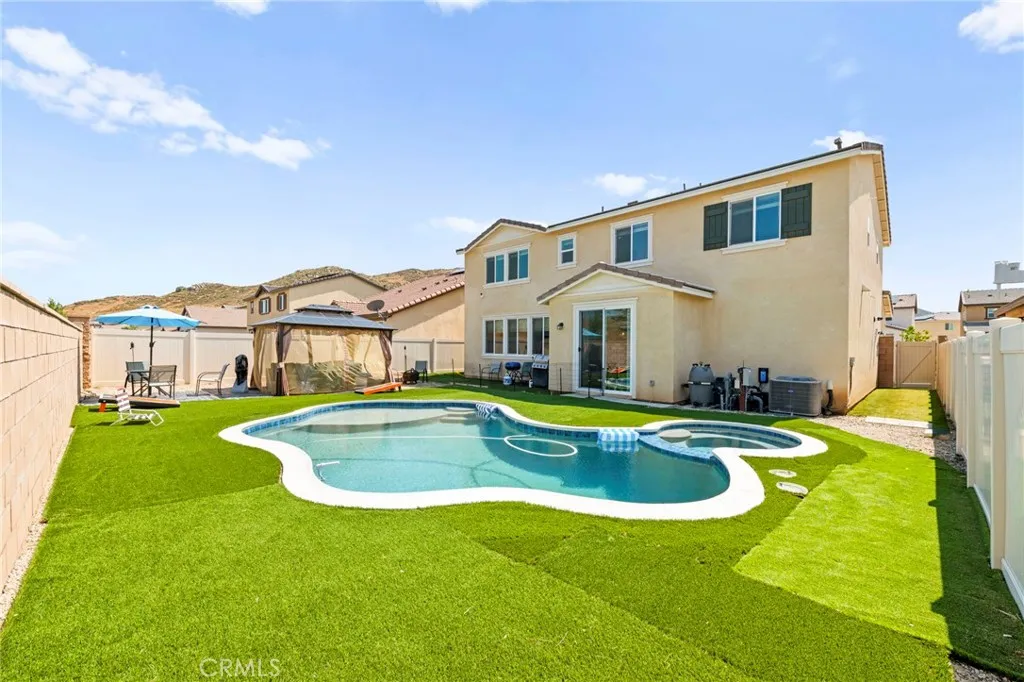 29550 Woodcreek Trail, Winchester, California 92596 home-pic-40
