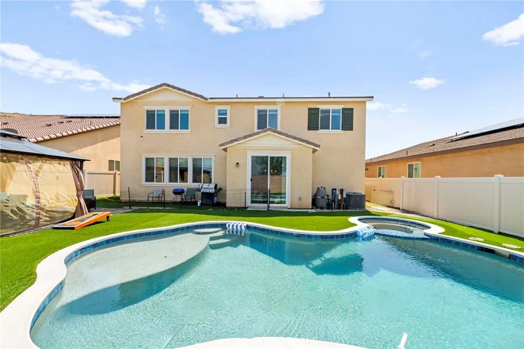 29550 Woodcreek Trail, Winchester, California 92596 home-pic-0