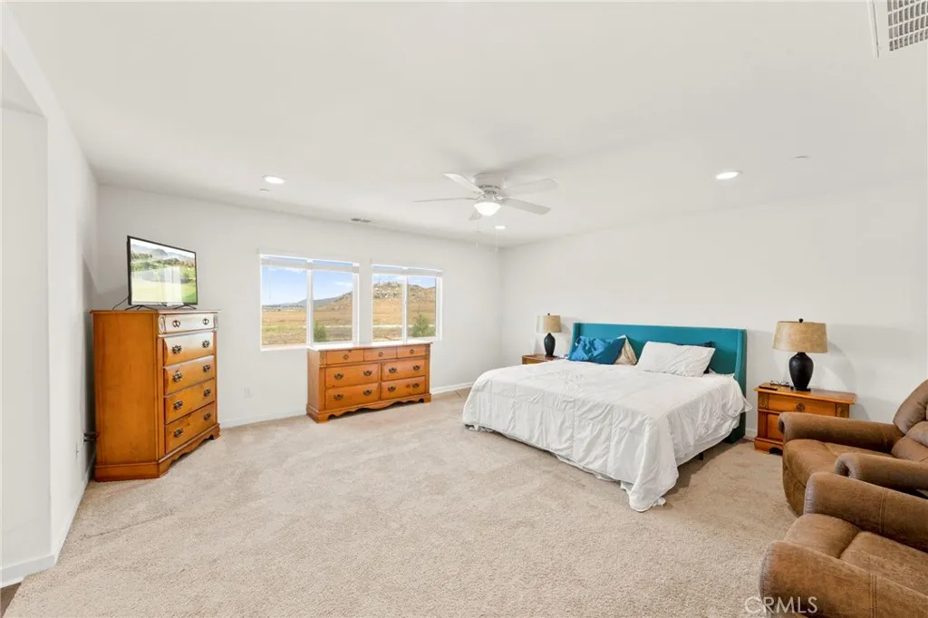 29550 Woodcreek Trail, Winchester, California 92596 home-pic-26