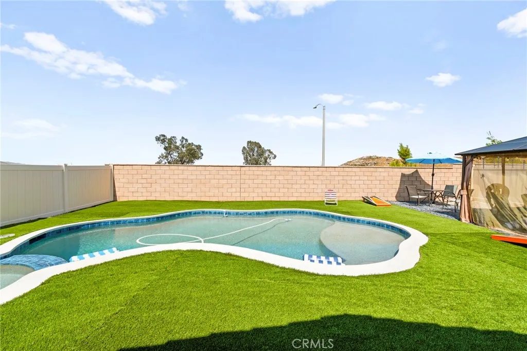 29550 Woodcreek Trail, Winchester, California 92596 home-pic-39