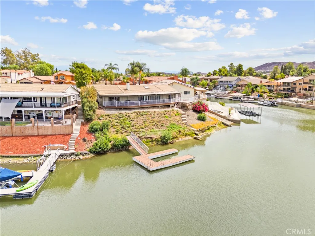 30199 Windward Drive, Canyon Lake, California 92587 home-pic-3