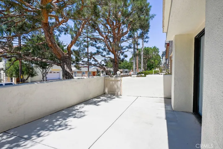 15111 Freeman, Lawndale, California 90260