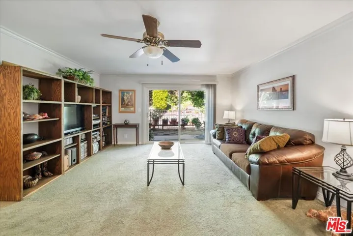 9697 Moorgate Road, Beverly Hills, California 90210